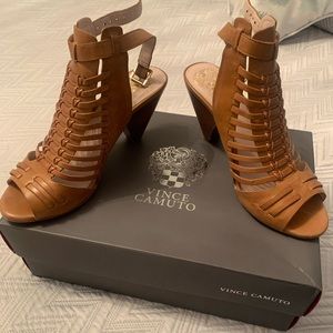 Vince Camuto camel color heel. Women’s size 8